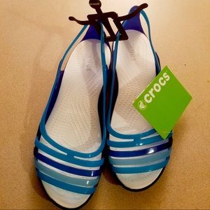 The “Shades of Blue” Flats from Crocs